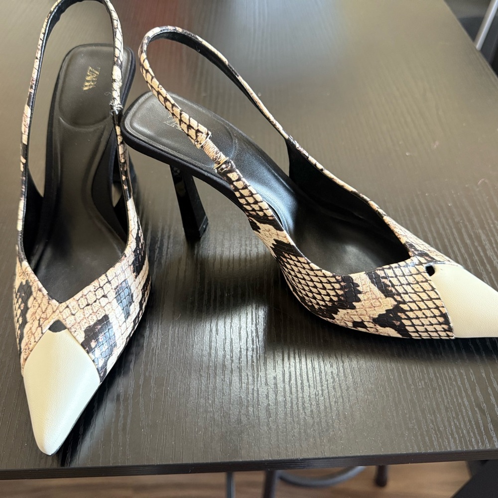 Zara Women's Snakeskin Slingback Heels - Black and Cream